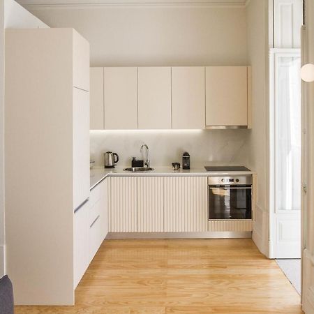 Modern Charming Loft With Balcony In Central Porto Exteriér fotografie